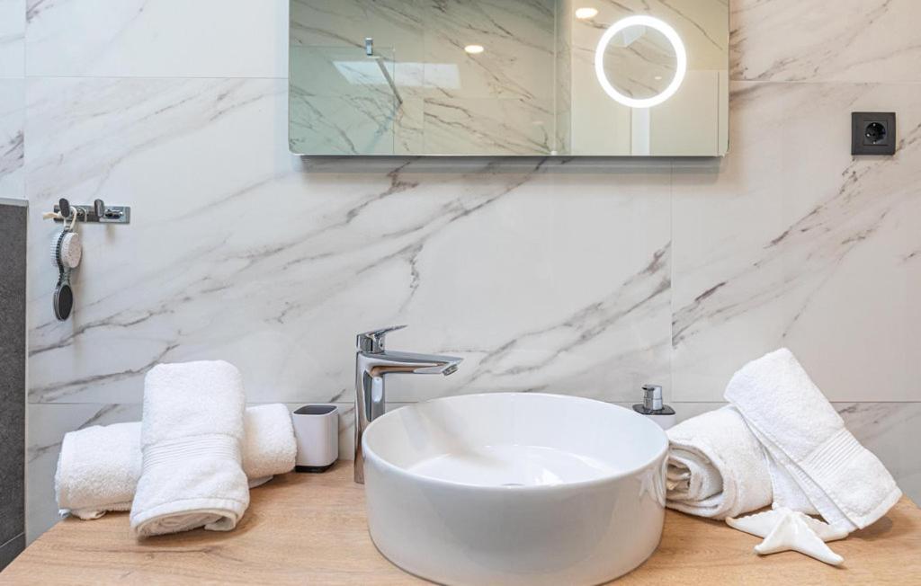 Premium Apartment With Jacuzzi Trogir Buitenkant foto